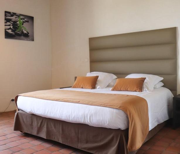 Domaine Du Normandoux, The Originals Relais Hotel Terce Luaran gambar
